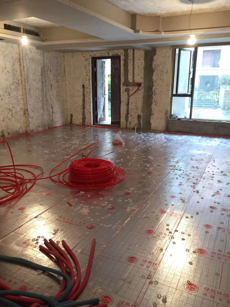 成都温江金河谷地暖+暖气片混合系统