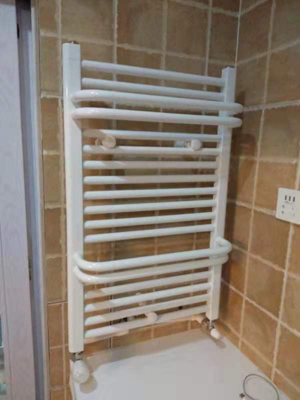 成都合院暖气片安装 家庭适用