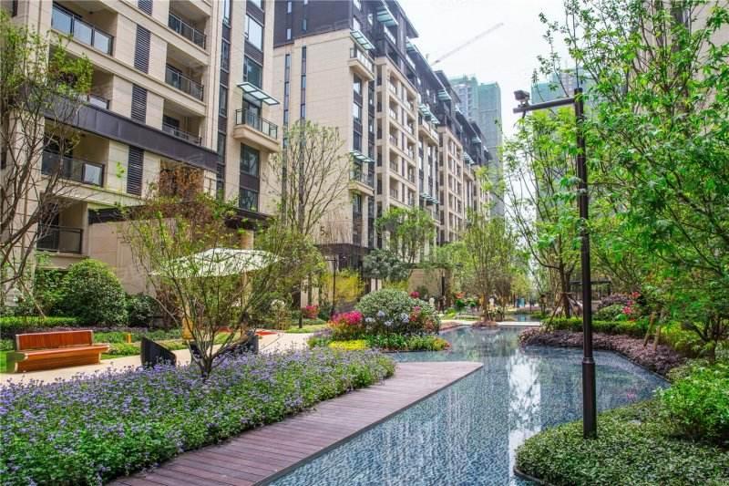 龙湖听蓝湾家用地暖施工案例