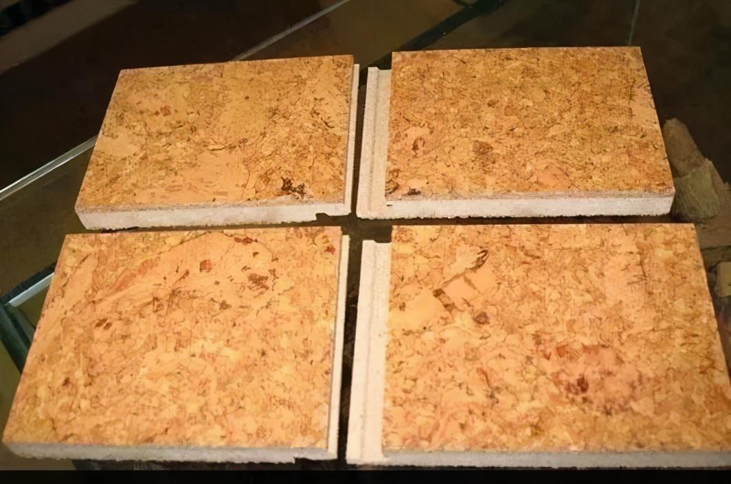 装修时有地暖的屋子应该考虑哪种类型的木地板呢？纯实木、复合地板、强化地板优缺点分析